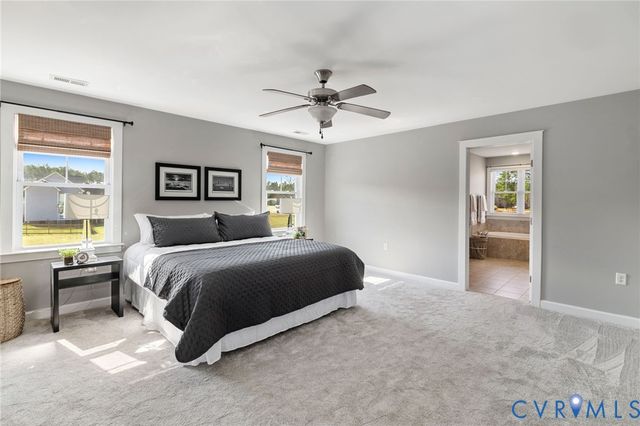 13335 Farm View Dr, Ashland, VA 23005