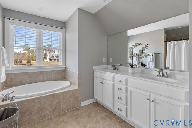 13335 Farm View Dr, Ashland, VA 23005