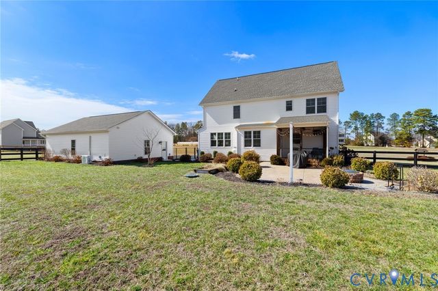 13335 Farm View Dr, Ashland, VA 23005