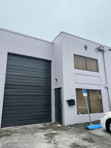 1671 W 38th Pl 1406, Hialeah, FL 33012