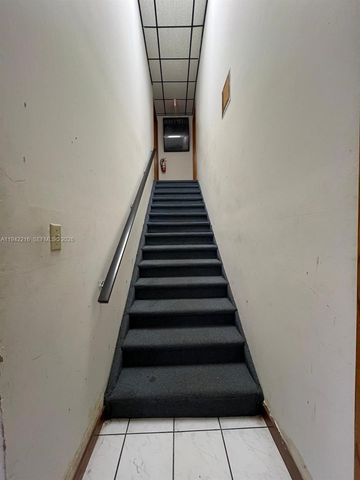 1671 W 38th Pl 1406, Hialeah, FL 33012