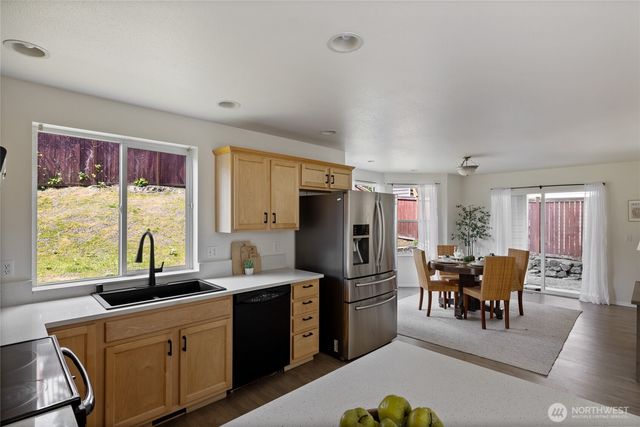 1641 Bayview Drive W, Bremerton, WA 98312