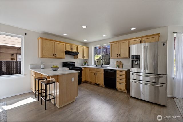 1641 Bayview Drive W, Bremerton, WA 98312