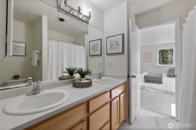 1641 Bayview Drive W, Bremerton, WA 98312