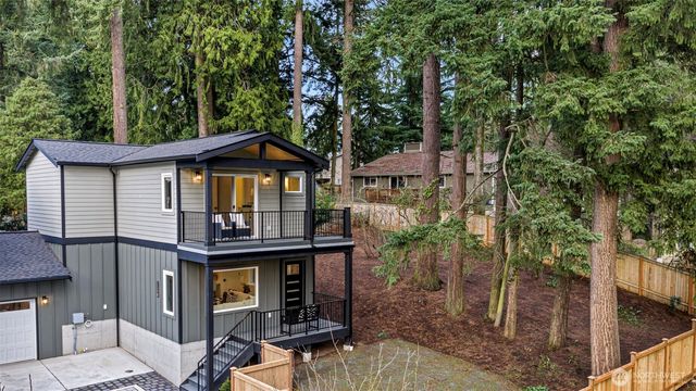 11220 115th Place NE, Kirkland, WA 98033