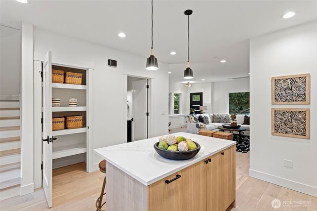 11220 115th Place NE, Kirkland, WA 98033