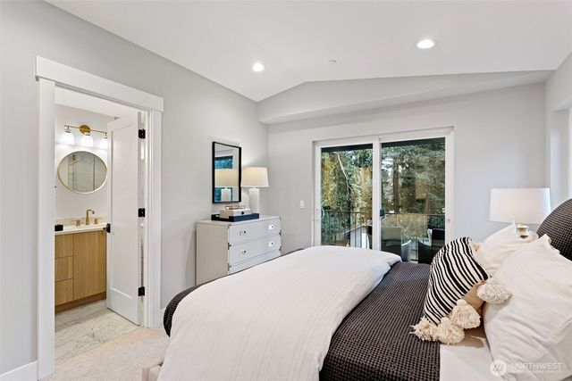 11220 115th Place NE, Kirkland, WA 98033