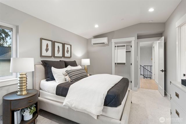 11220 115th Place NE, Kirkland, WA 98033