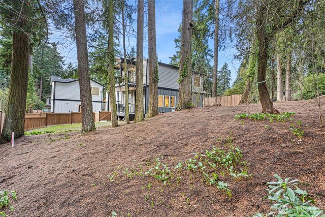 11220 115th Place NE, Kirkland, WA 98033