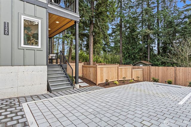 11220 115th Place NE, Kirkland, WA 98033