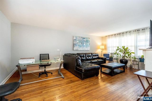 24 Hutton Avenue 35, West Orange, NJ 07052