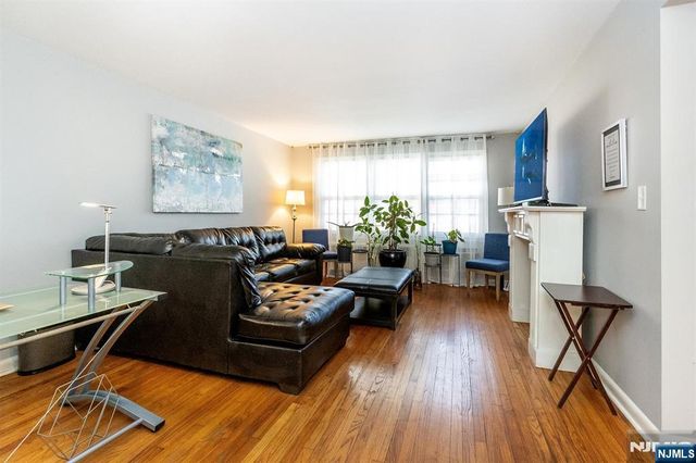24 Hutton Avenue 35, West Orange, NJ 07052