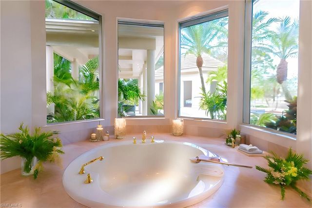 6599 Glen Arbor WAY, Naples, FL 34119