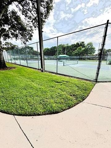 423 4th Terrace, Palm Beach Gardens, FL 33418
