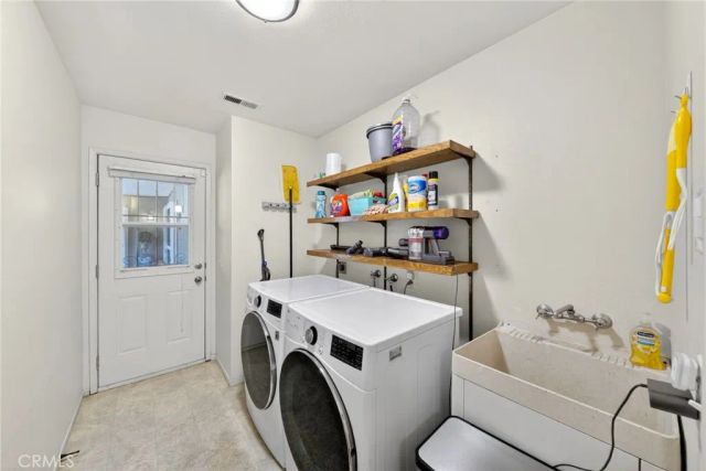 2433 W 3rd, Madera, CA 93637