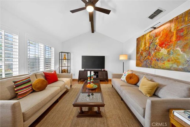 2433 W 3rd, Madera, CA 93637