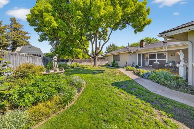 2433 W 3rd, Madera, CA 93637