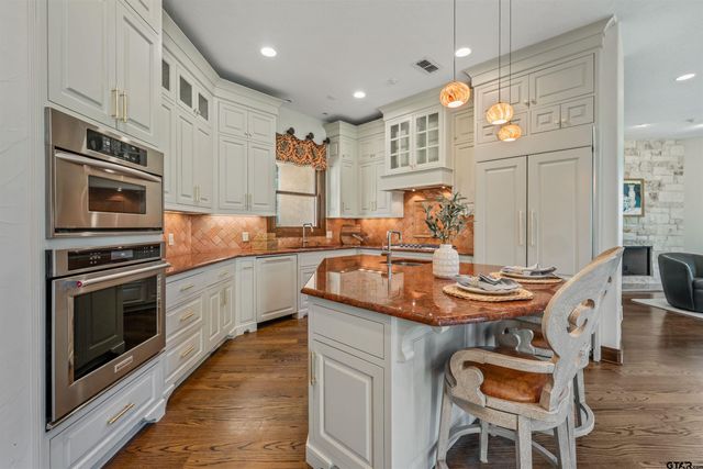 4406 Cascades Blvd, Tyler, TX 75709