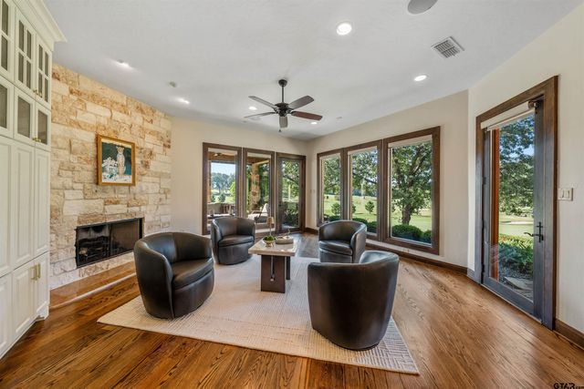 4406 Cascades Blvd, Tyler, TX 75709