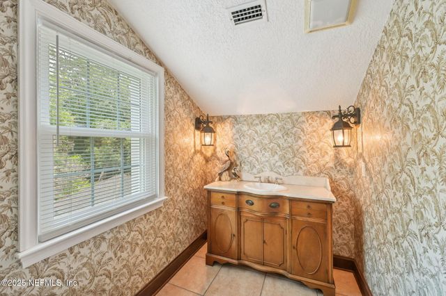145 RIVER Road, Orange Park, FL 32073