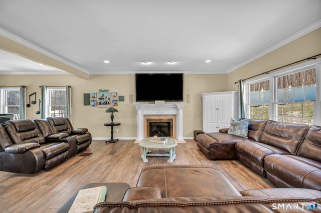 23 Tedwin Farms Road, Rocky Hill, CT 06067