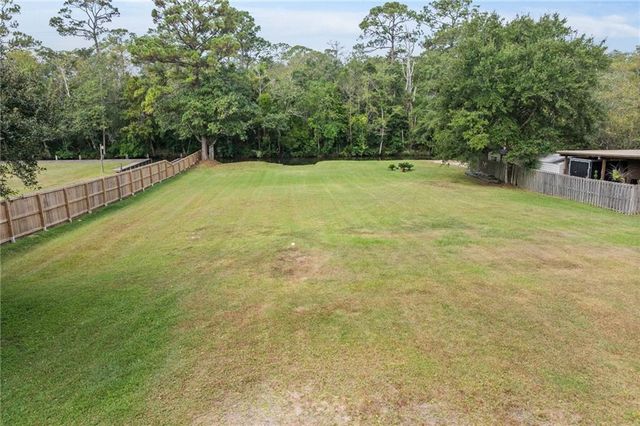 11030 Canal Drive, Theodore, AL 36582