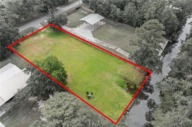 11030 Canal Drive, Theodore, AL 36582