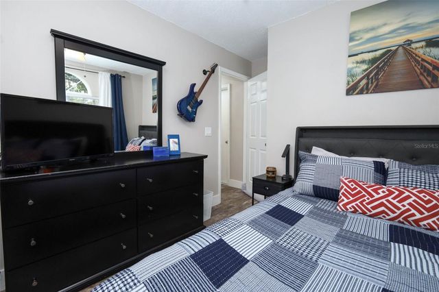 946 VISTA PALMA WAY, Orlando, FL 32825