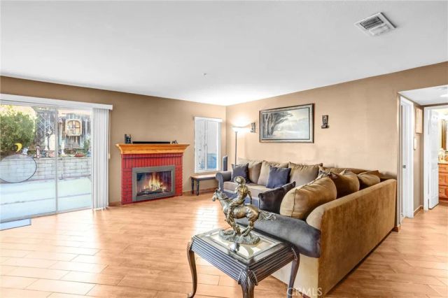 14122 Mendocino, Fontana, CA 92236