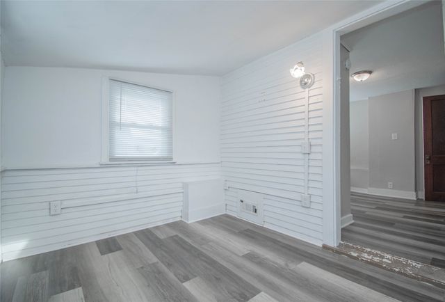 3218 2nd Avenue, Des Moines, IA 50313