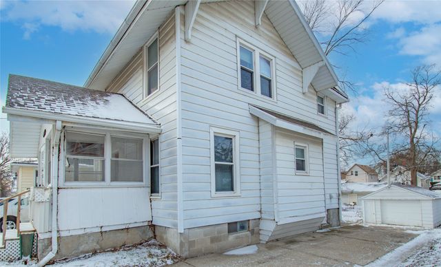 3218 2nd Avenue, Des Moines, IA 50313