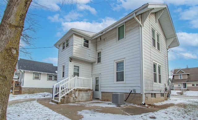3218 2nd Avenue, Des Moines, IA 50313