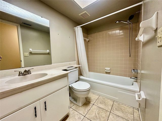 630 PAVARE COURT 630, Winter Haven, FL 33884
