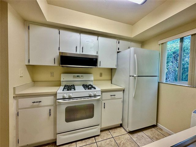 630 PAVARE COURT 630, Winter Haven, FL 33884
