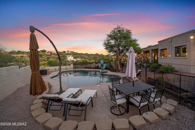 5700 N Via Amable, Tucson, AZ 85750