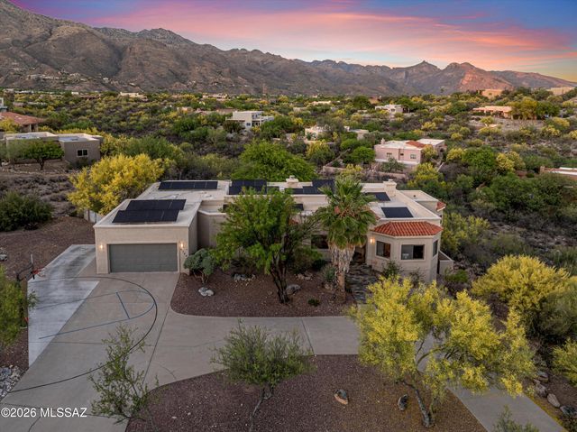 5700 N Via Amable, Tucson, AZ 85750