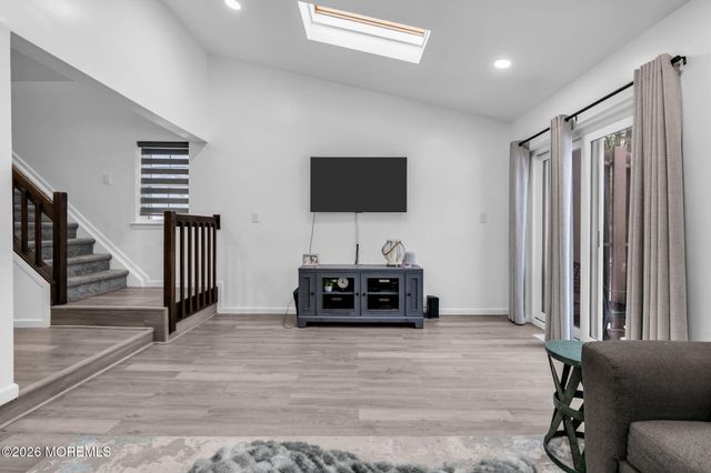 281 Longwood Drive 28-1, Manalapan, NJ 07726