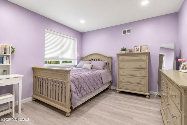281 Longwood Drive 28-1, Manalapan, NJ 07726