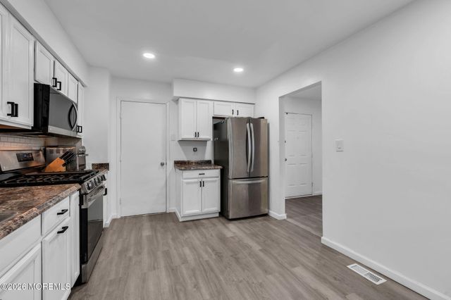 281 Longwood Drive 28-1, Manalapan, NJ 07726