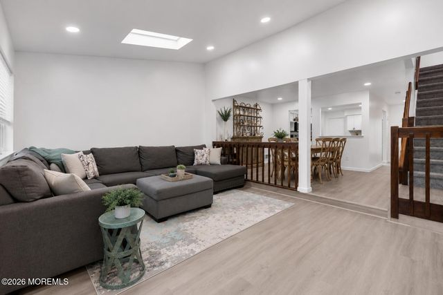 281 Longwood Drive 28-1, Manalapan, NJ 07726