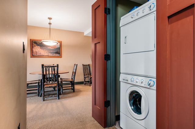 2035 N US-31 N, East Bay Twp, MI 49686