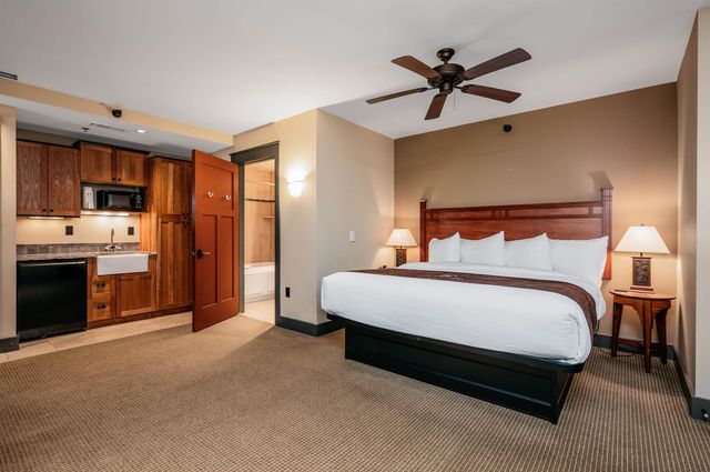 2035 N US-31 N, East Bay Twp, MI 49686