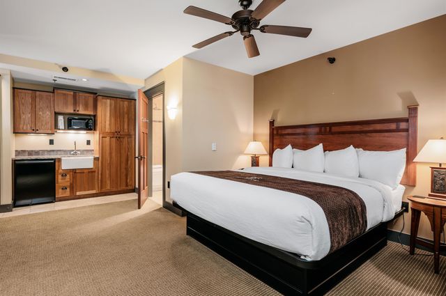 2035 N US-31 N, East Bay Twp, MI 49686