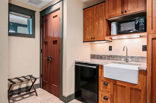 2035 N US-31 N, East Bay Twp, MI 49686