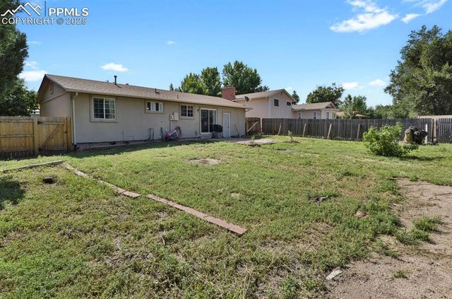 2502 W Anjelina Circle, Colorado Springs, CO 80916