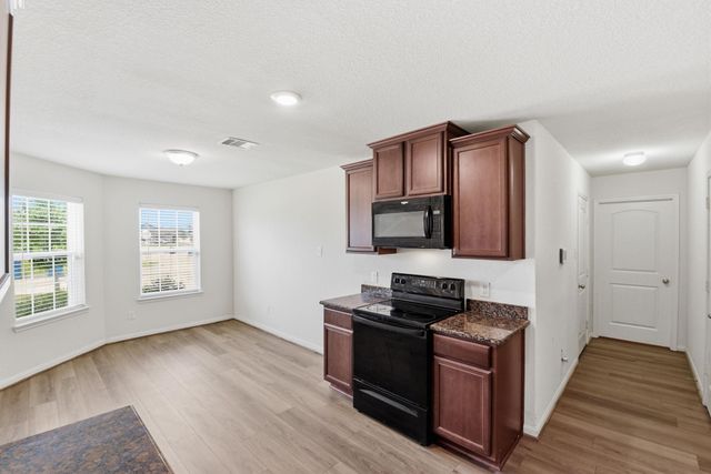10802 Spring Brook Pass Drive, Humble, TX 77396