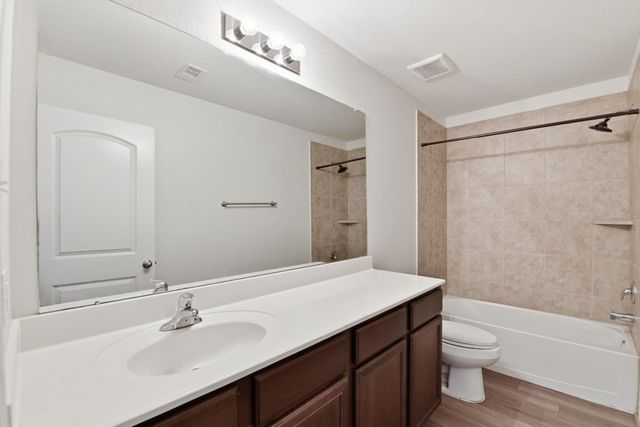 10802 Spring Brook Pass Drive, Humble, TX 77396