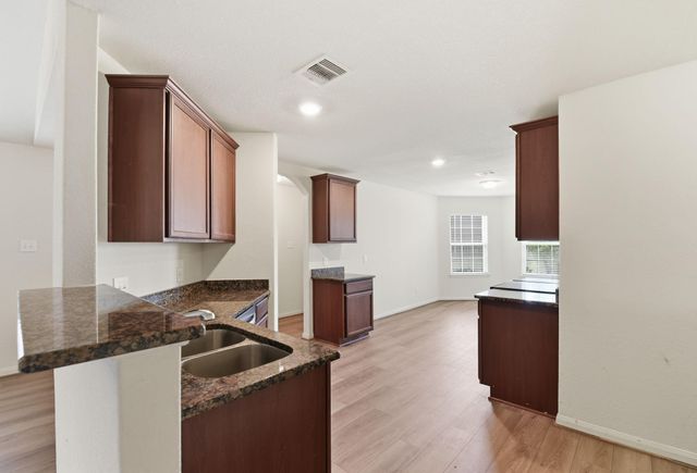 10802 Spring Brook Pass Drive, Humble, TX 77396