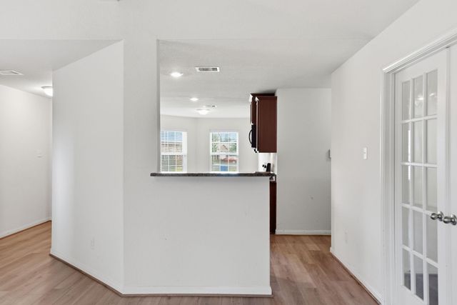 10802 Spring Brook Pass Drive, Humble, TX 77396