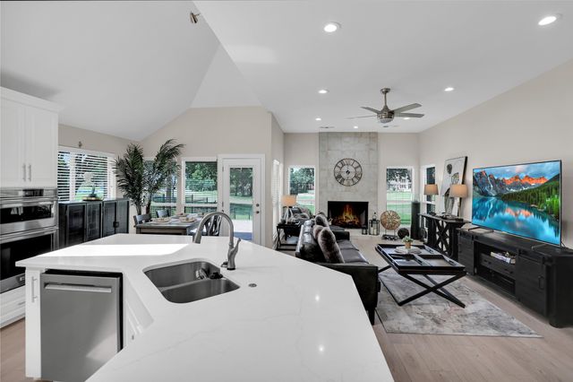 5206 N Briar Ridge Circle, Mckinney, TX 75072
